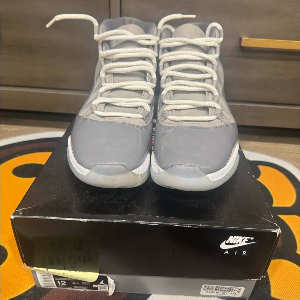 Jordan 11 Cool Grey - Picture 2 of 9